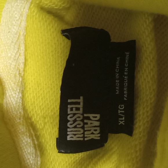 Russell Park hoodie - Picture 2 of 3